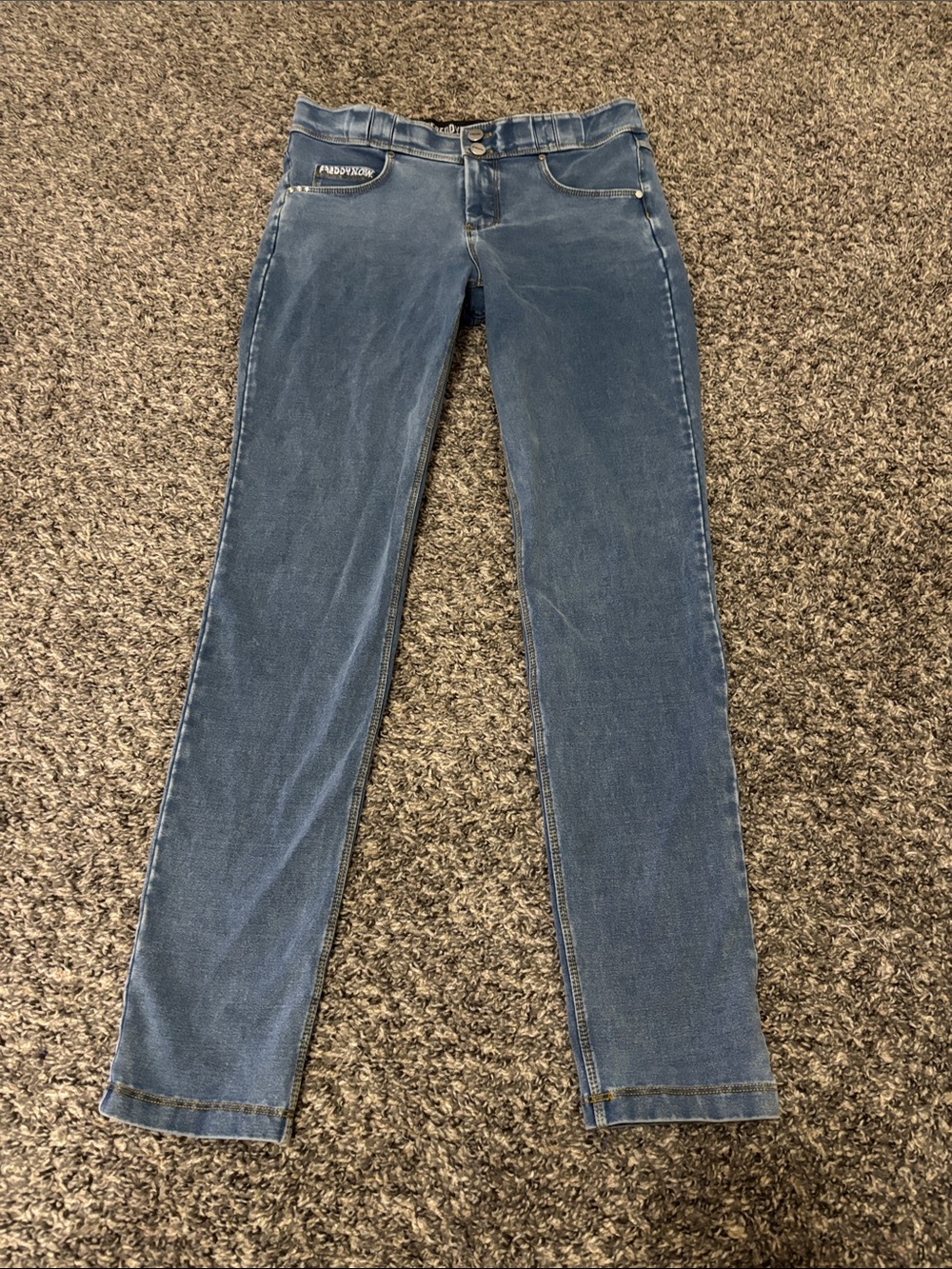 Freddy N.O.W jeans Medium size 6 bejeweled lightweight casual basic Y2K wrup